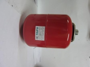 Вертикальный расширительный бак 18 литров RED, дисконт TPT-VT18R-S2 TAIFU